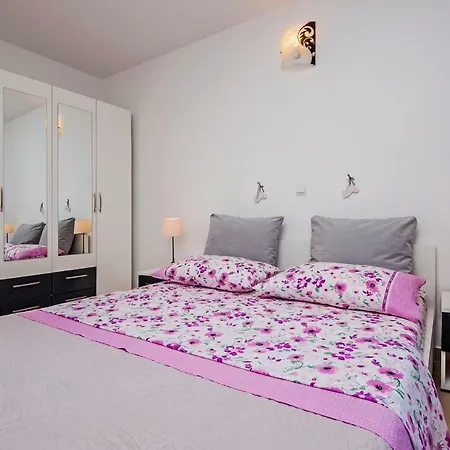 Dietro La Grotta Appartement Rovinj