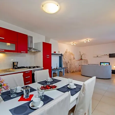 Dietro La Grotta Appartement