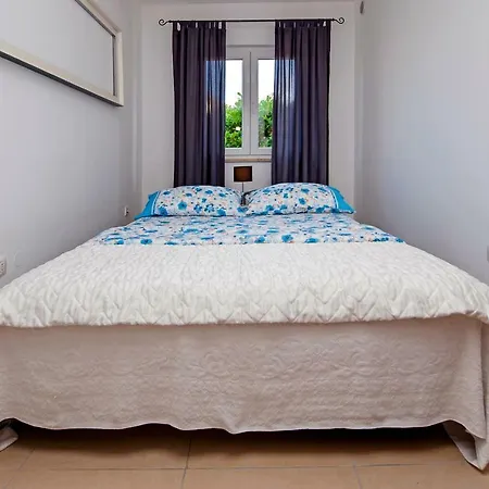 Dietro La Grotta Appartement Rovinj